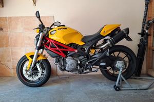 moto ducati 