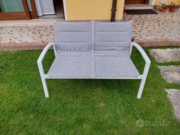 divanetto in alluminio da esterno