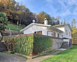 Villa con ampio terreno e vista aperta