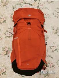 Zaino da trekking Quechua 38L NUOVO 