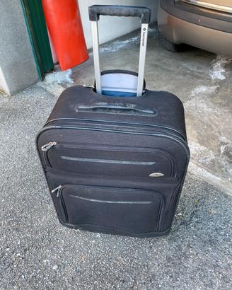 Valigia Samsonite con quattro ruote