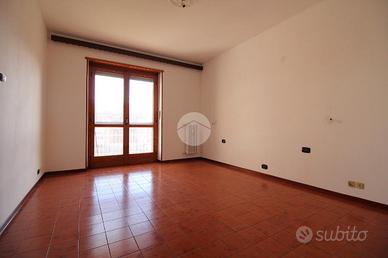 3 LOCALI A BRANDIZZO