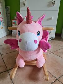 Dondolo unicorno