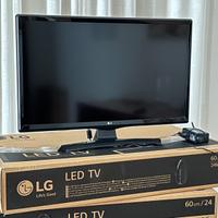 Coppia di TV  LED  LG - 24MT49VF