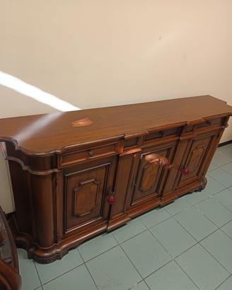 credenza in legno massiccio