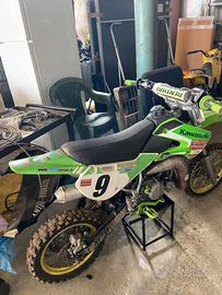 Moto kavasaki  65 cc