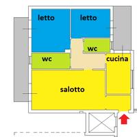 Appartamento di 3 vani con sovrastante lastrico