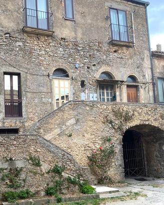 Rif.RI345| appartamento ind. girifalco