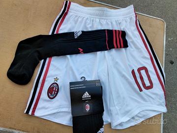 pantaloncini + calzettoni Milan Adidas NUOVi