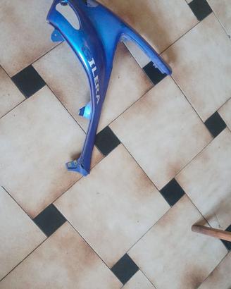 fiancata  destra  runner gilera 125- 180 usata