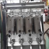 Riempitrice saturatore per bottiglie vino