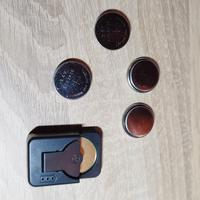 4 Batterie Ricaricabili LIR2450 + Caricatore USB