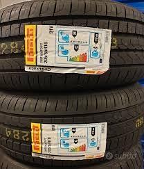 4 pezzi pneumatici estivi 205 55 16 Pirelli p7