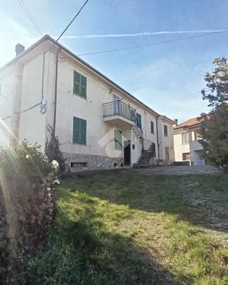 CASA SEMINDIPENDENTE A CANTALUPO LIGURE