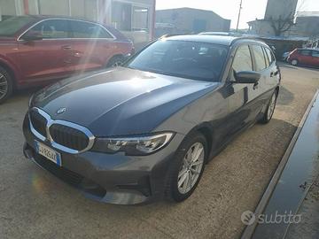 BMW 318d Touring – 2022 – Automatico – 31.000 km 