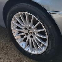 Cerchi in lega da 16 con gomme nuove