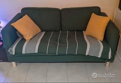 divano IKEA modello PARUP a 2 posti