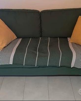 divano IKEA modello PARUP a 2 posti