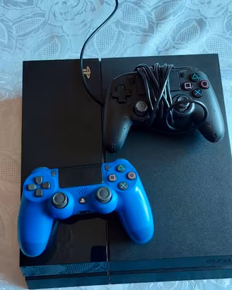 PlayStation 4 + 2 Controller + 2 Giochi