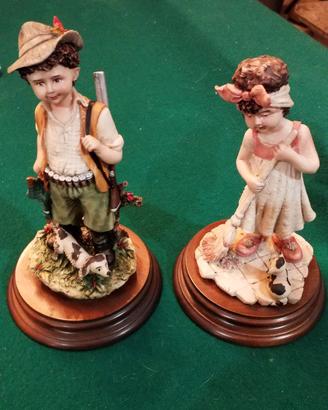 coppia figurine il cacciatore e la piccola massaia