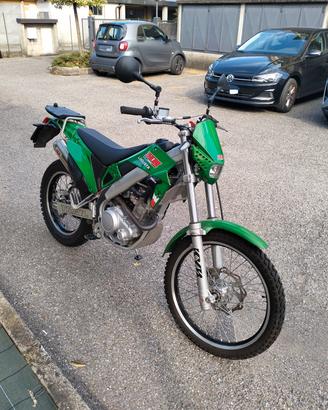 HM Locusta 200 