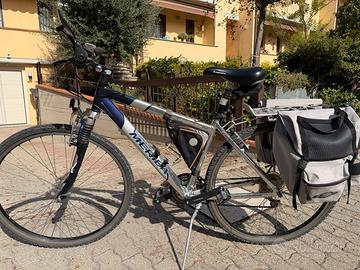 Bici ibrida/trekking Merida Crossfire 8700
