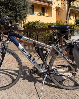 Bici ibrida/trekking Merida Crossfire 8700
