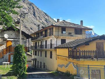 3 LOCALI A BALME