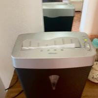 SIGMA distrugge trita documenti in 3 secondi