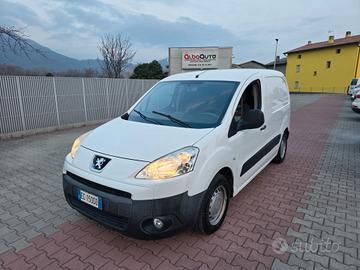 Peugeot Partner 1.6 HDi 90cv vista provata piaciut