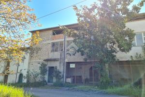 CASA SEMINDIPENDENTE A CASSINO