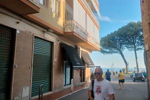 Locali commerciali
