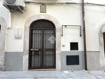 CASA INDIPENDENTE A CANOSA DI PUGLIA