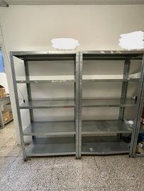 Scaffali in metallo