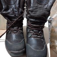 scarponi da montagna 