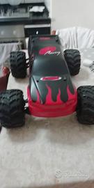 macchina a scoppio moster truck