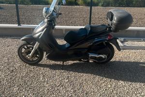 Piaggio  Beverly 500