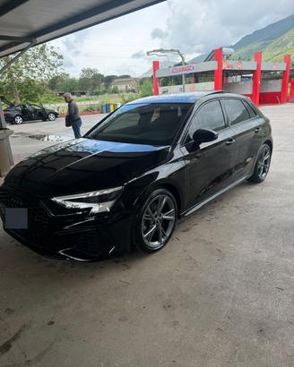 Audi a3 8y 2.0 TDI tetto aprile 