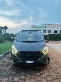 FORD TRANSIT COSTUM TITANIUM PASSO LUNGO 6 posti