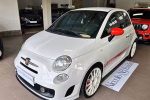 Abarth 500 1.4 Turbo T-Jet Custom