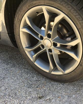 Audi A4 Avant 2.0 TDI 16V