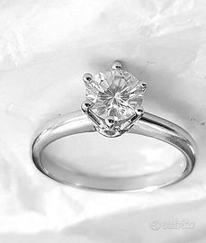anello solitario Oro, Diamante certif. 1,00 G VS 