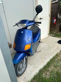 piaggio zip