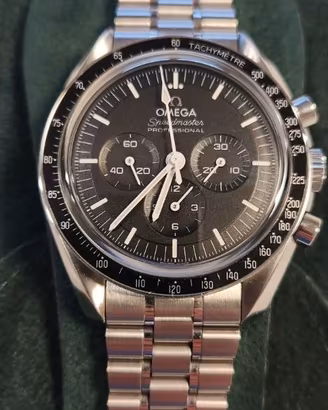 SPEEDMASTER MOONWATCH OMEGA