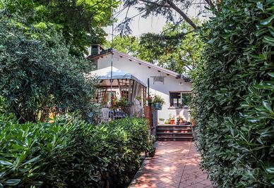 07 Pedara/Tarderia villa singola con giardino