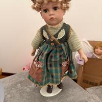 Bambole vecchie di porcellana