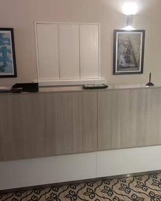 Reception studio.
