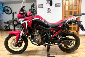 Africa Twin 1100 con soli 17000km