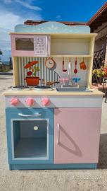 Cucina giocattolo