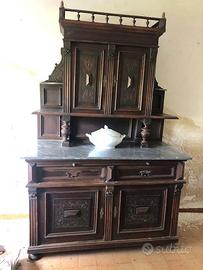 Credenza antica